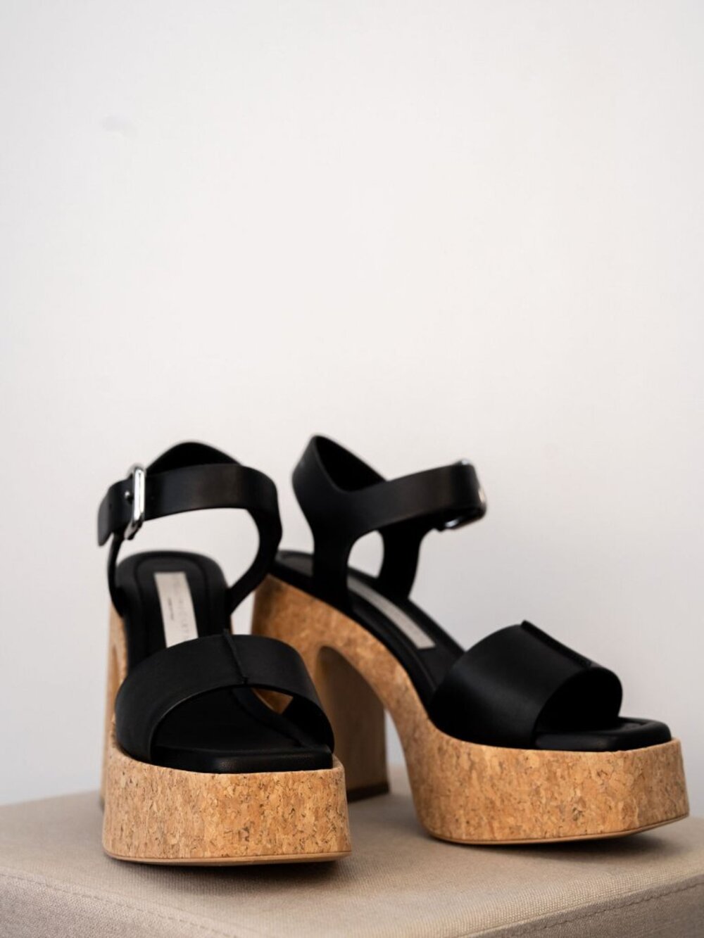 NWT STELLA MCCARTNEY SKYLA BLACK PLATFORM SANDALS